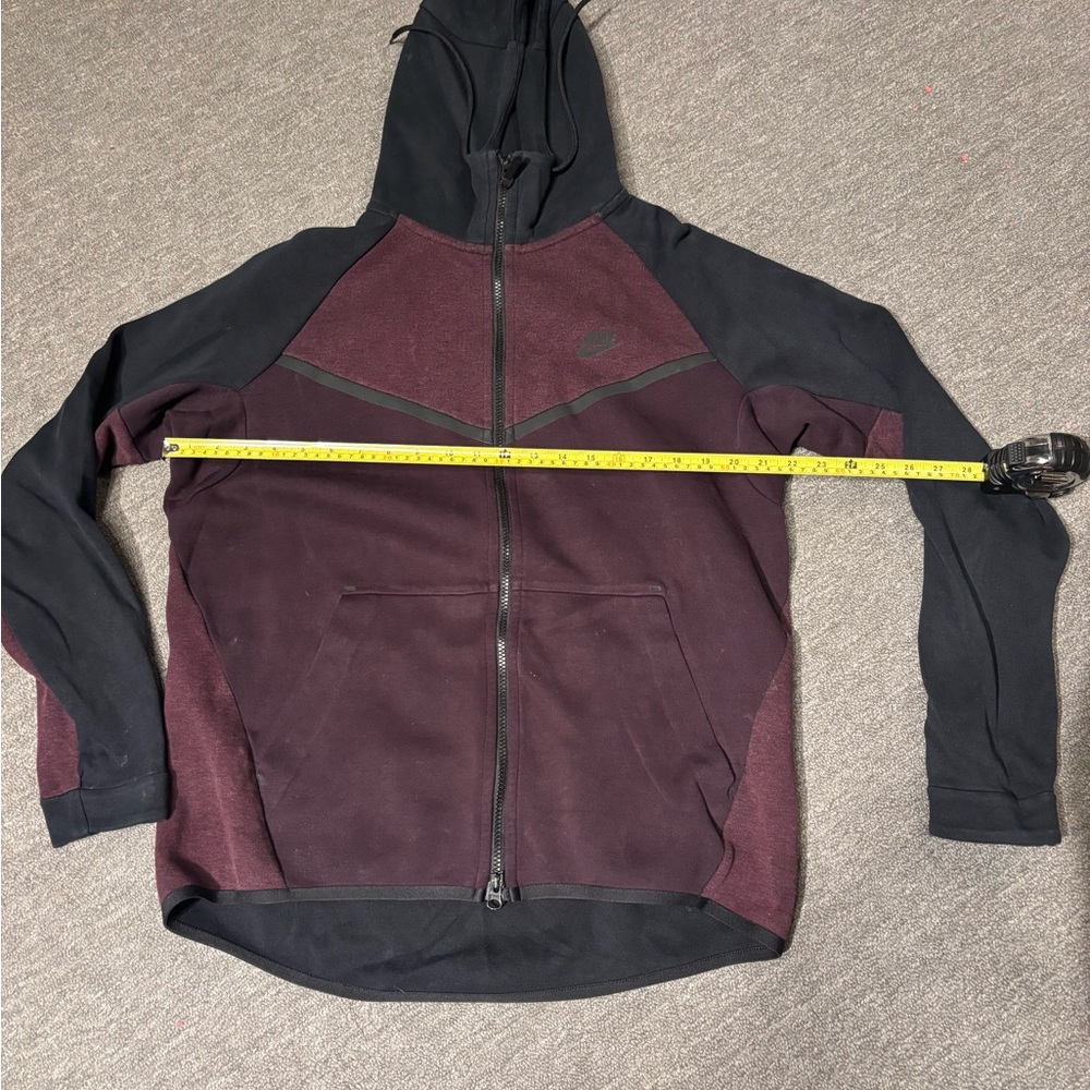Nike Black and Red Lightweight Jacket TECH FLEECE